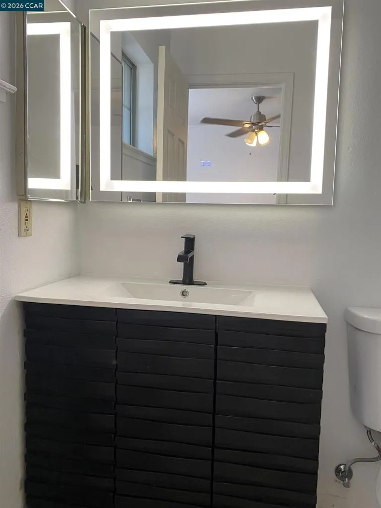 209 Hidden Creek Ct Martinez, CA 94553