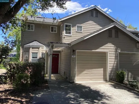 209 Hidden Creek Ct