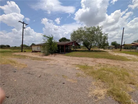 37616 EXPWY 281 Highway