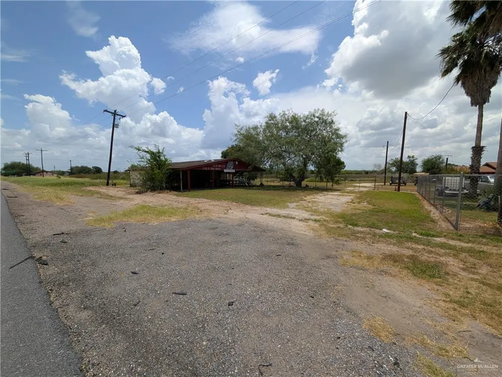 37616 EXPWY 281 Highway San Manuel, TX 78542