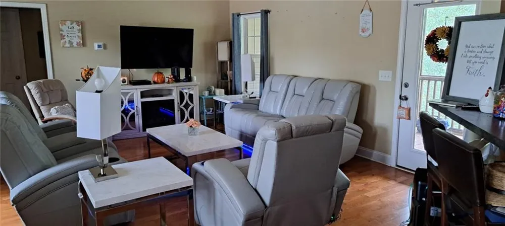 1330 Heads Ferry RD Cornelia, GA 30531