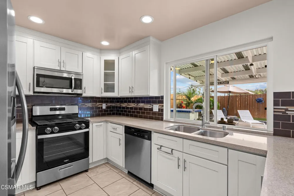5358 Willow View Drive Camarillo, CA 93012