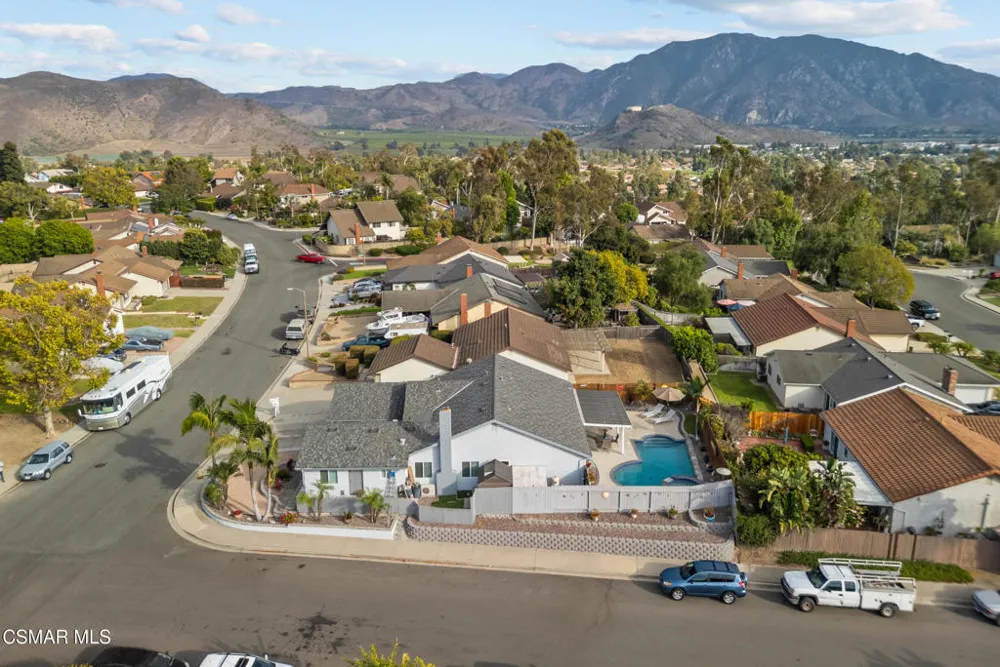 5358 Willow View Drive Camarillo, CA 93012