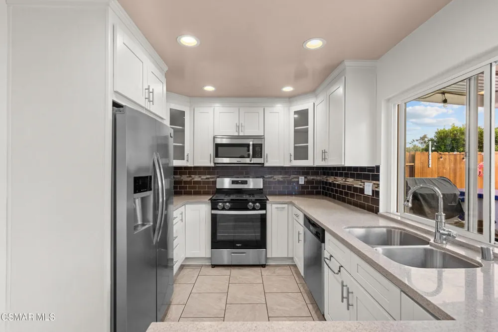 5358 Willow View Drive Camarillo, CA 93012
