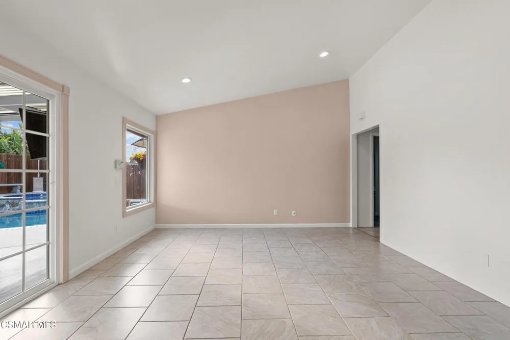 5358 Willow View Drive Camarillo, CA 93012