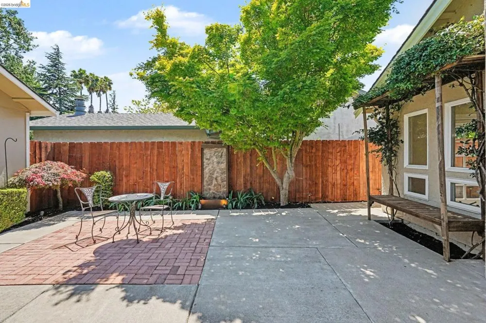 2092 Casa Grande St Benicia, CA 94510