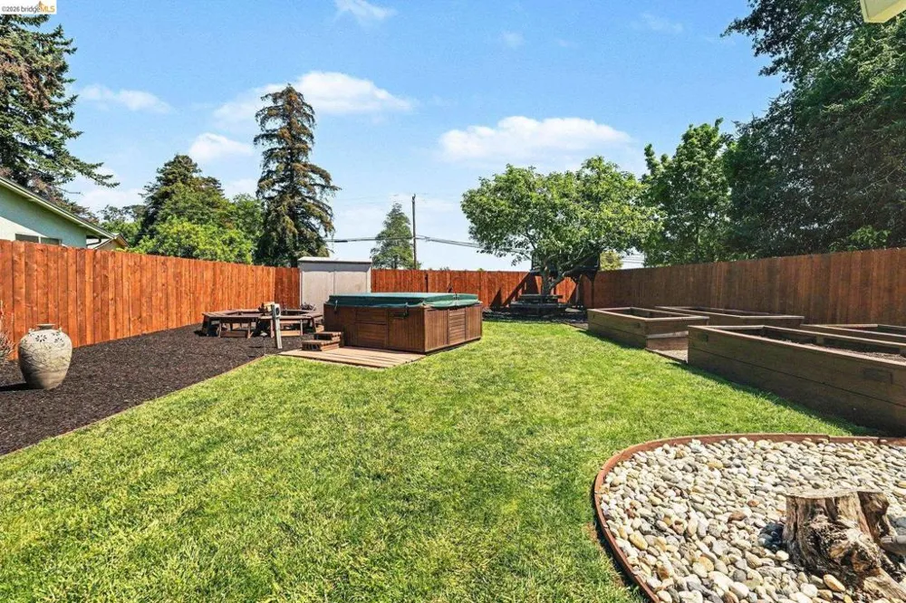 2092 Casa Grande St Benicia, CA 94510