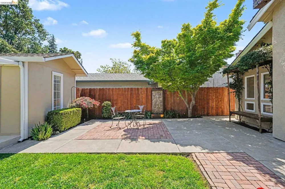 2092 Casa Grande St Benicia, CA 94510