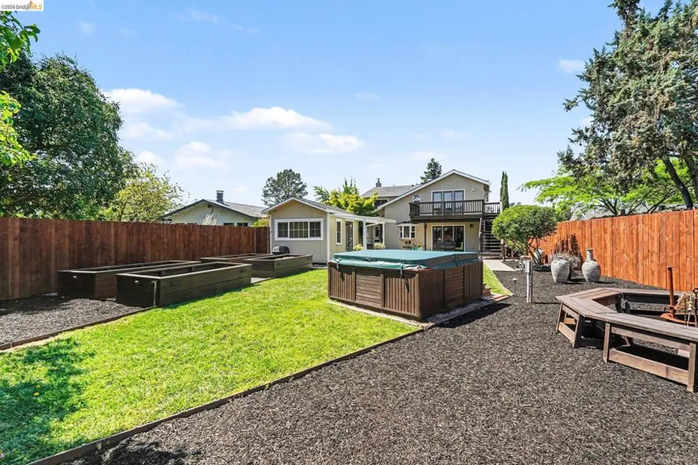 2092 Casa Grande St Benicia, CA 94510
