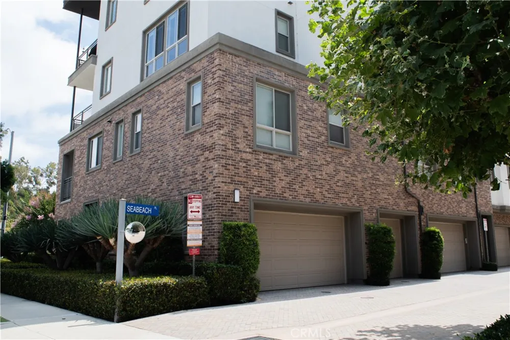 12705 W Bluff Creek Drive #2 Playa Vista, CA 90094