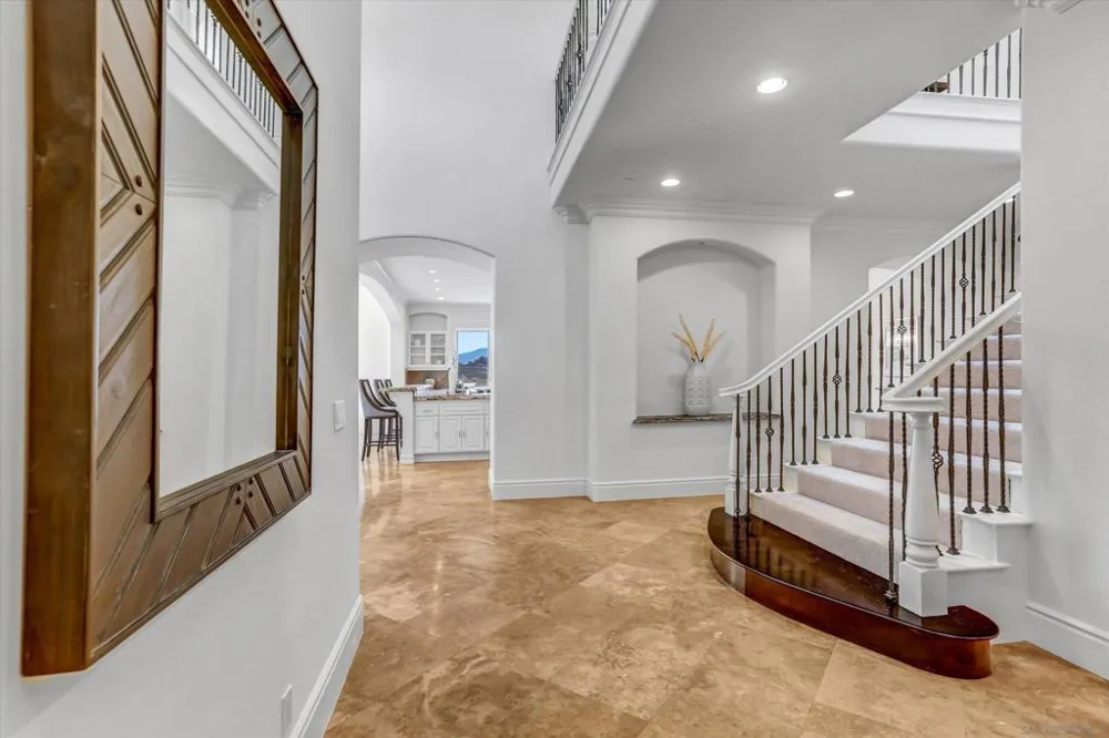 6102 Avenida Alteras Rancho Santa Fe, CA 92067