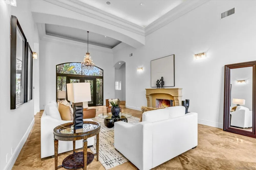 6102 Avenida Alteras Rancho Santa Fe, CA 92067