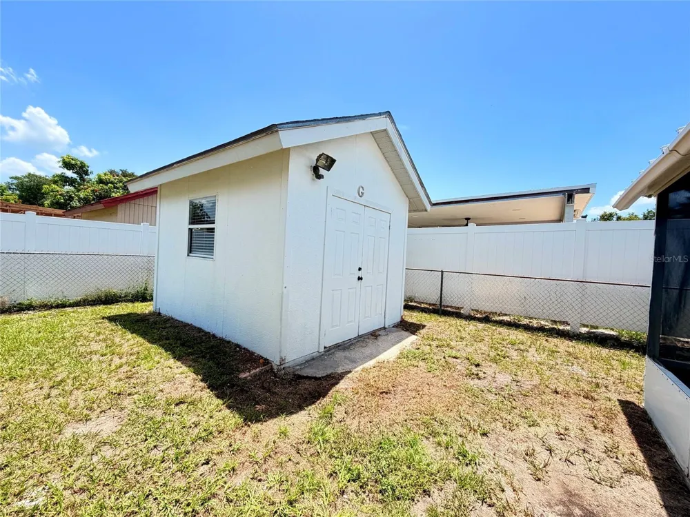 3306 W BURKE STREET Tampa, FL 33614