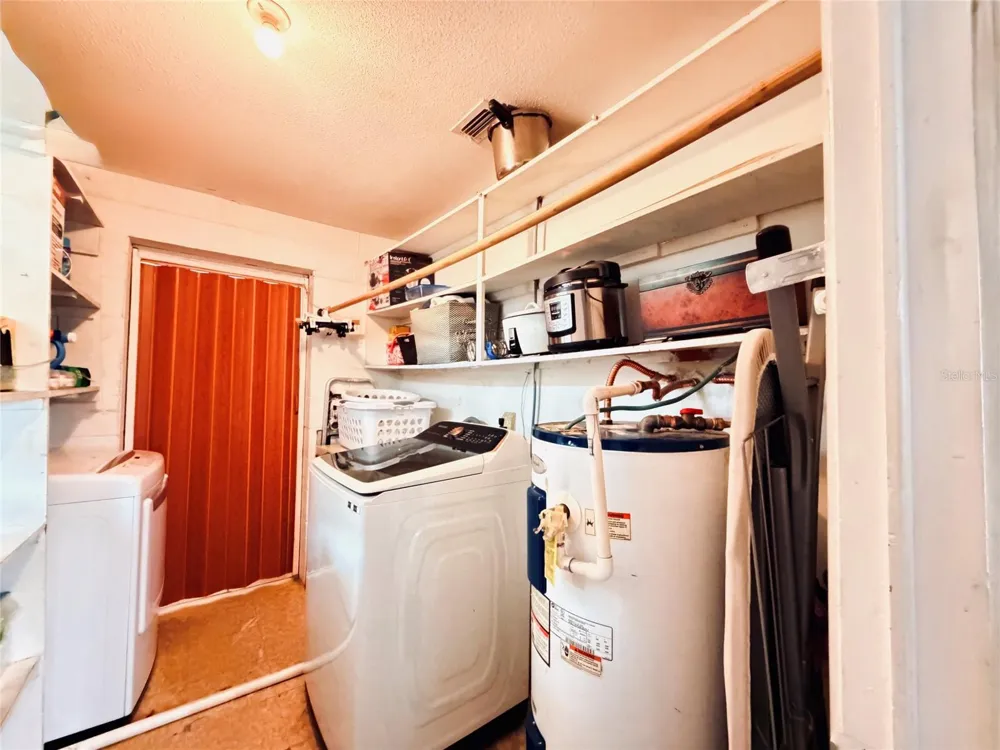 3306 W BURKE STREET Tampa, FL 33614