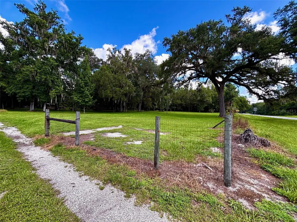9499 TREIMAN BOULEVARD Webster, FL 33597