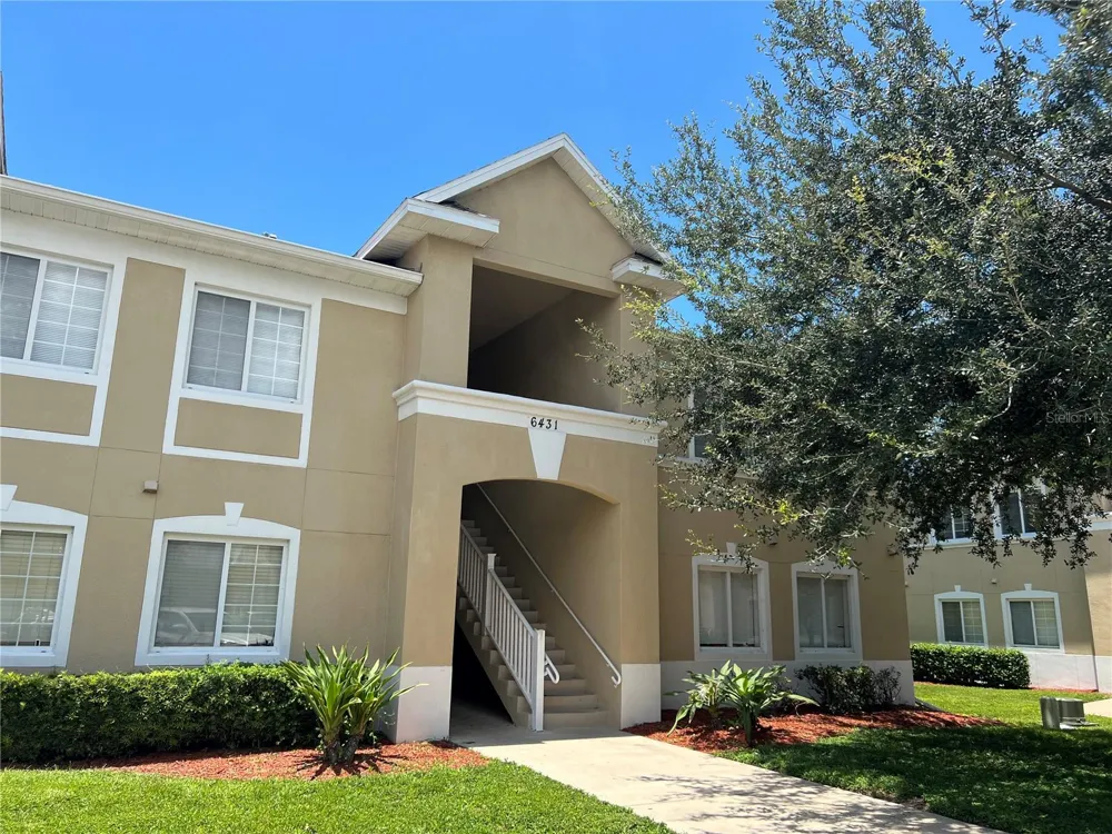 6431 CYPRESSDALE DRIVE #202 Riverview, FL 33578