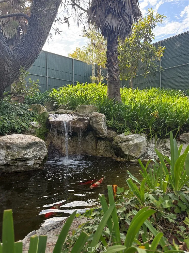 3605 W Hidden Lane #218 Rolling Hills Estates, CA 90274
