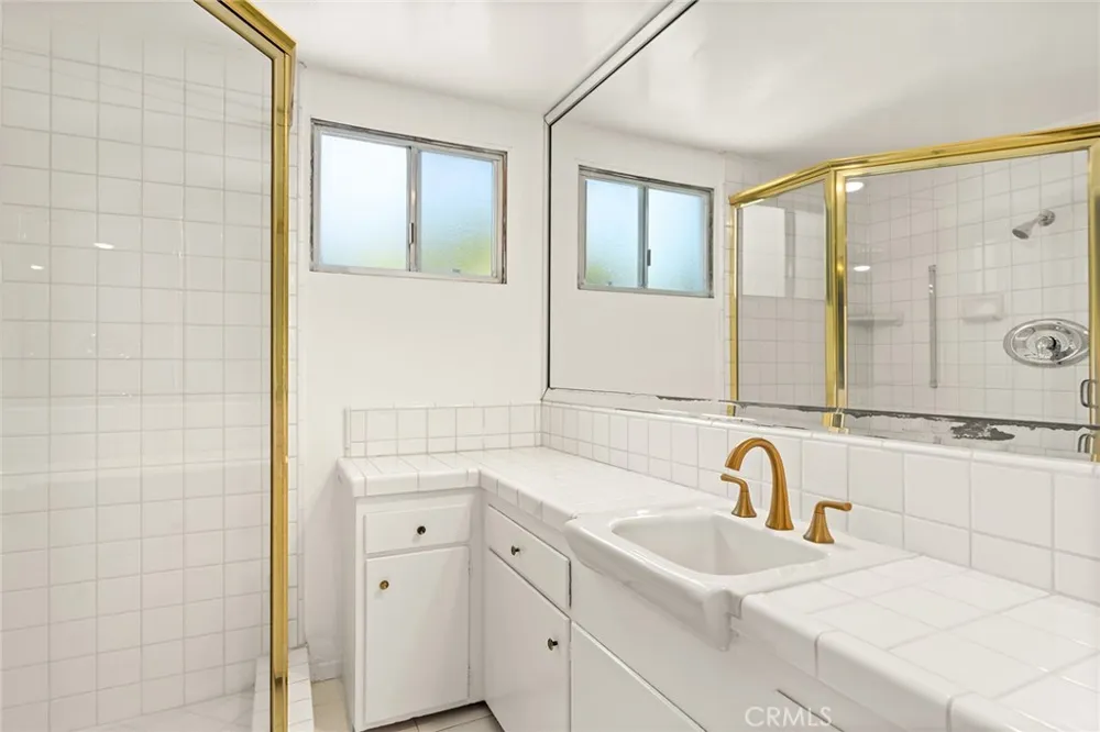 681 S Orange Grove Boulevard #3 Pasadena, CA 91105