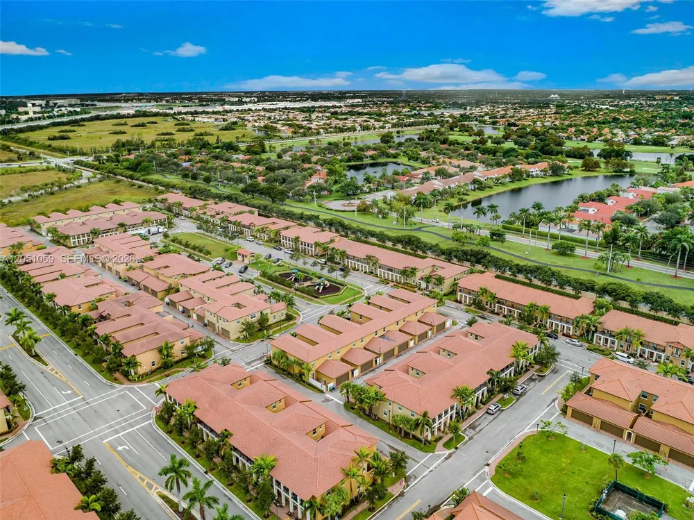 1213 SW 147th Ave Pembroke Pines, FL 33027