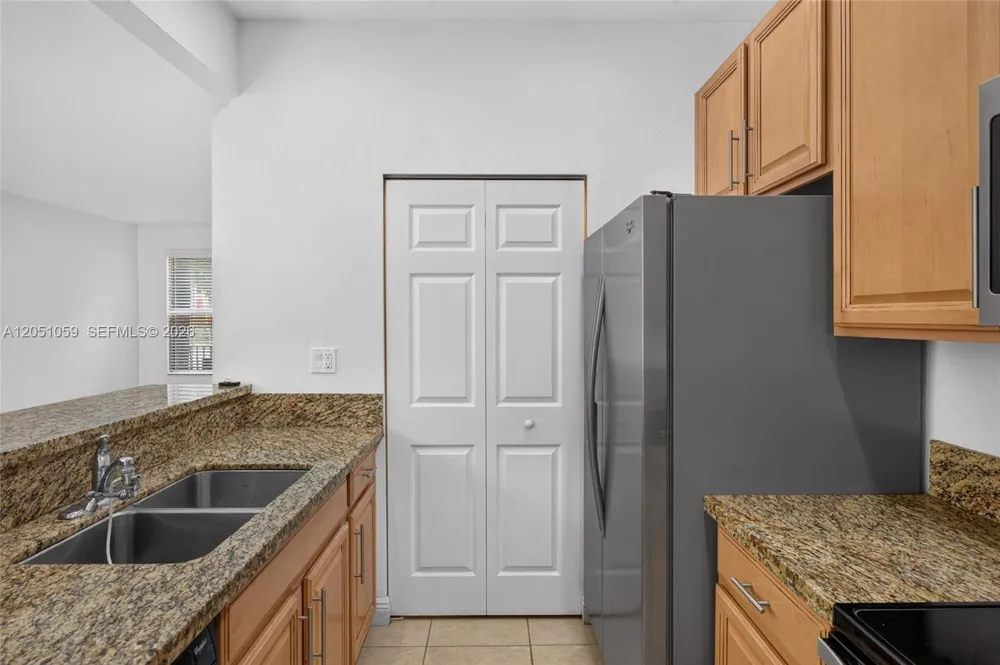 1213 SW 147th Ave Pembroke Pines, FL 33027