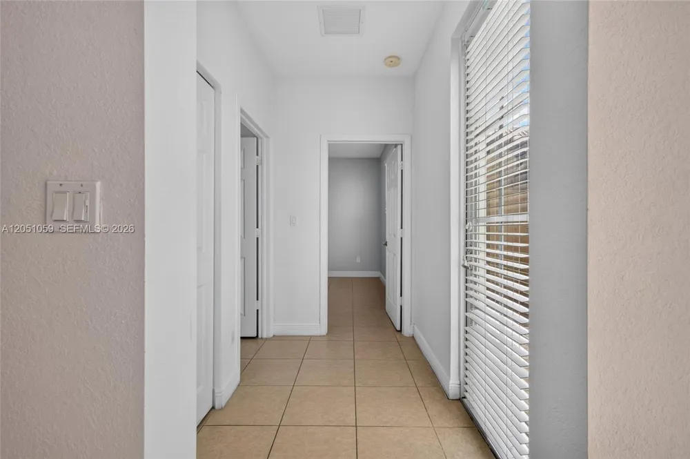 1213 SW 147th Ave Pembroke Pines, FL 33027