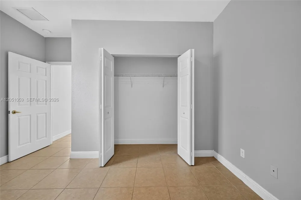 1213 SW 147th Ave Pembroke Pines, FL 33027