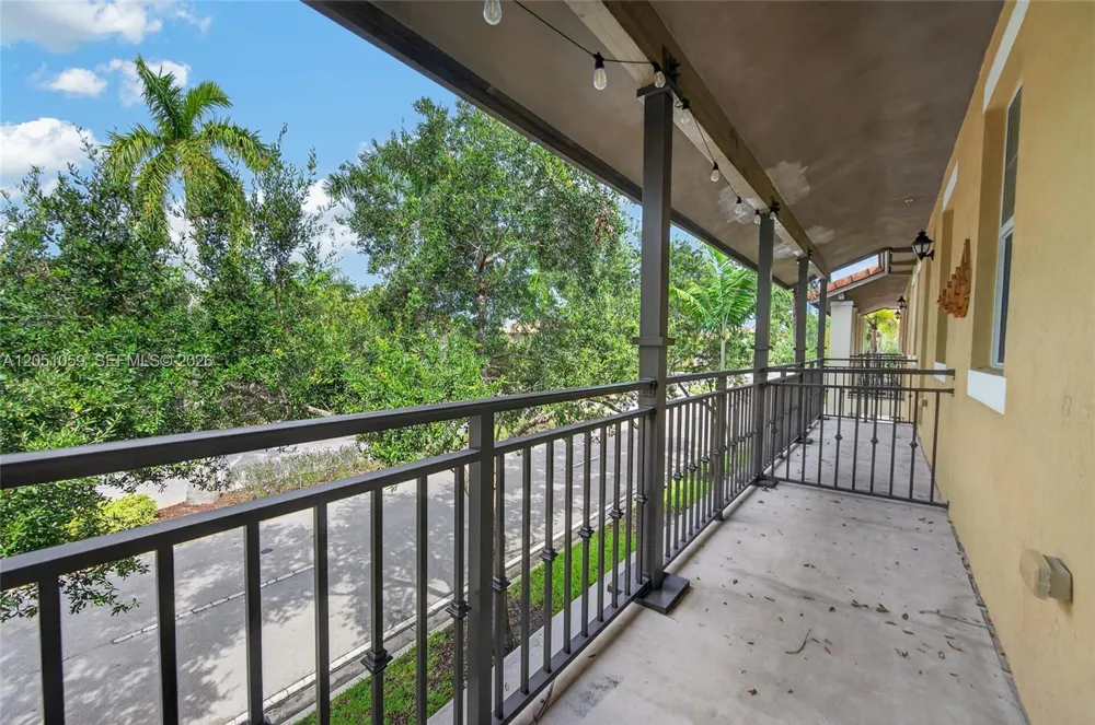 1213 SW 147th Ave Pembroke Pines, FL 33027
