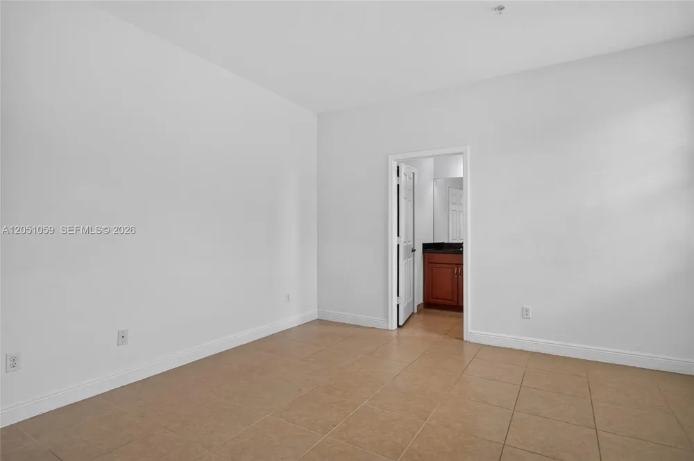 1213 SW 147th Ave Pembroke Pines, FL 33027
