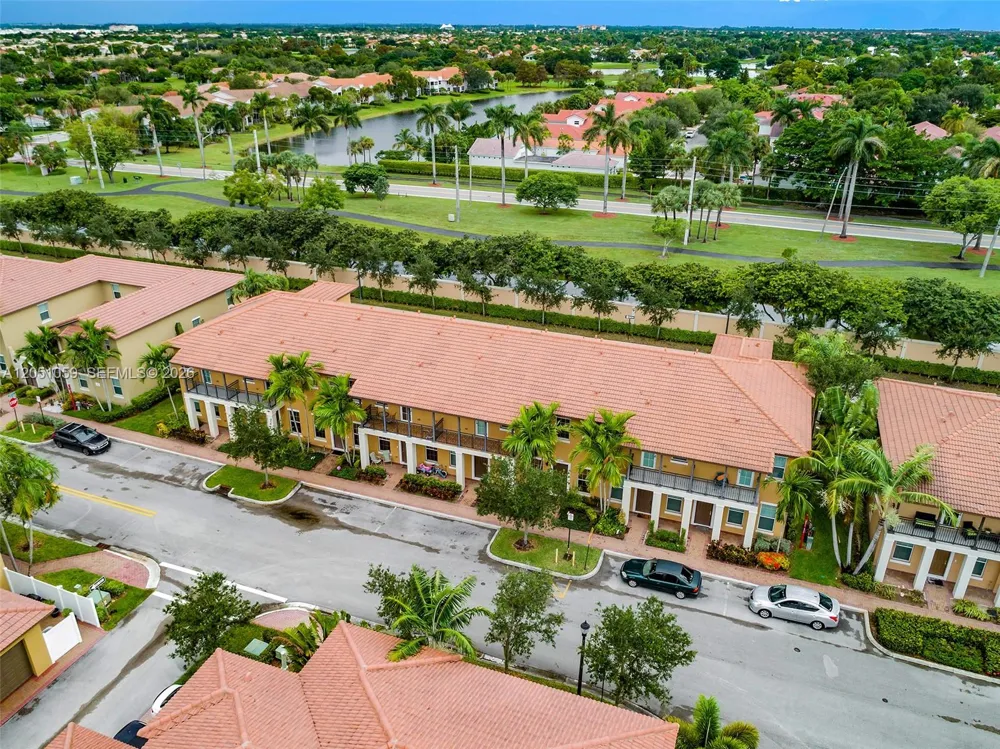 1213 SW 147th Ave Pembroke Pines, FL 33027