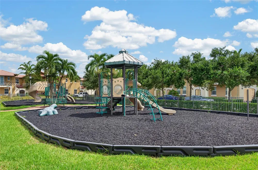 1213 SW 147th Ave Pembroke Pines, FL 33027