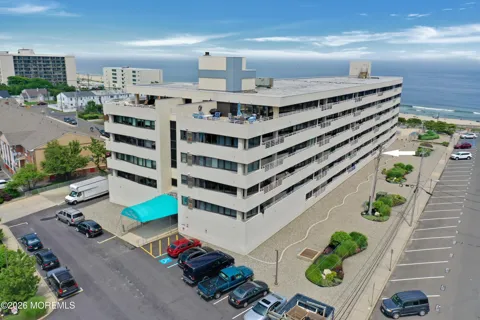525 Ocean Boulevard #106