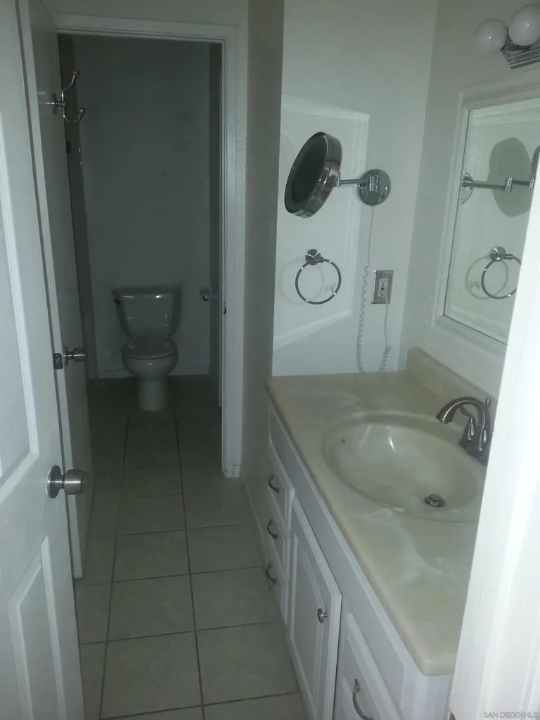 10328 Great Rock Santee, CA 92071