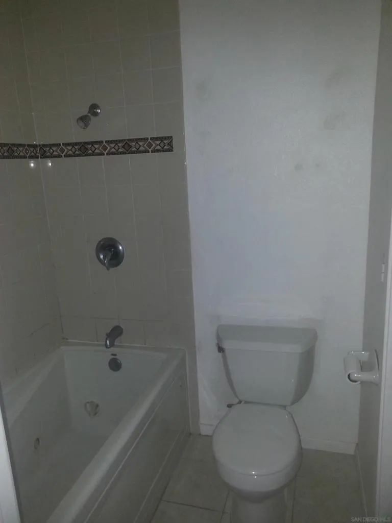 10328 Great Rock Santee, CA 92071