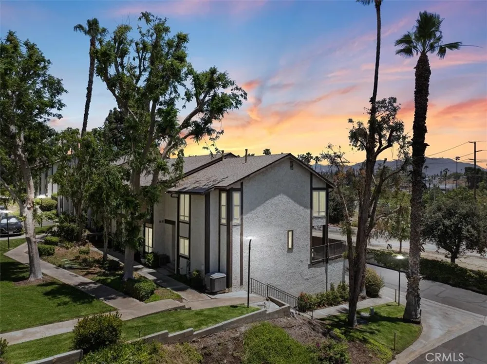 4727 Knickerbocker Riverside, CA 92501