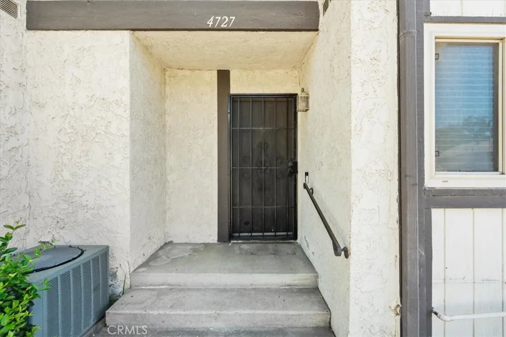 4727 Knickerbocker Riverside, CA 92501