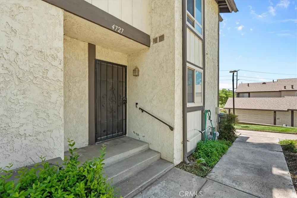 4727 Knickerbocker Riverside, CA 92501