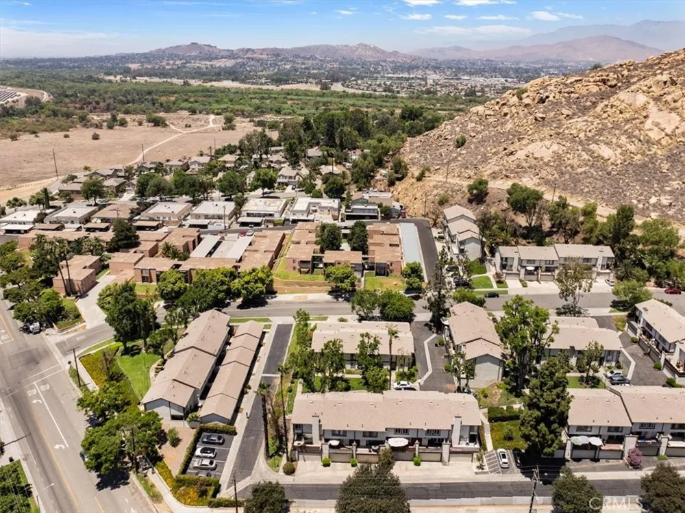 4727 Knickerbocker Riverside, CA 92501