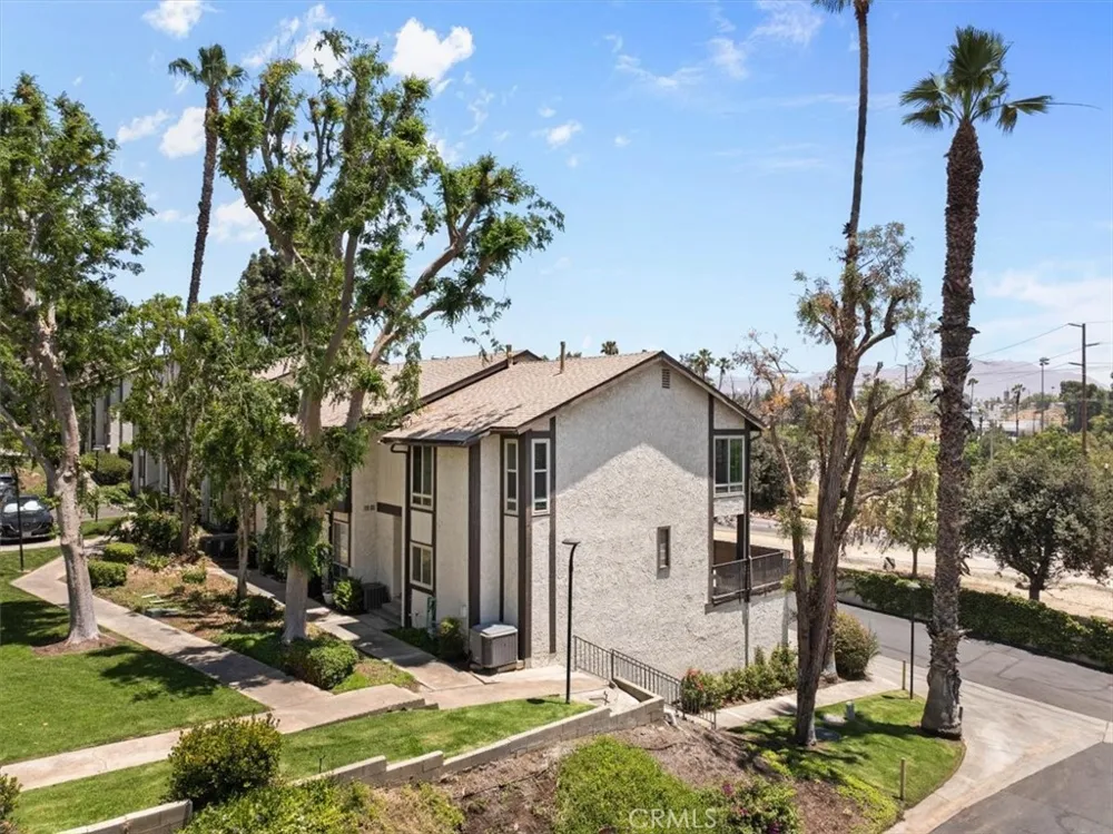 4727 Knickerbocker Riverside, CA 92501