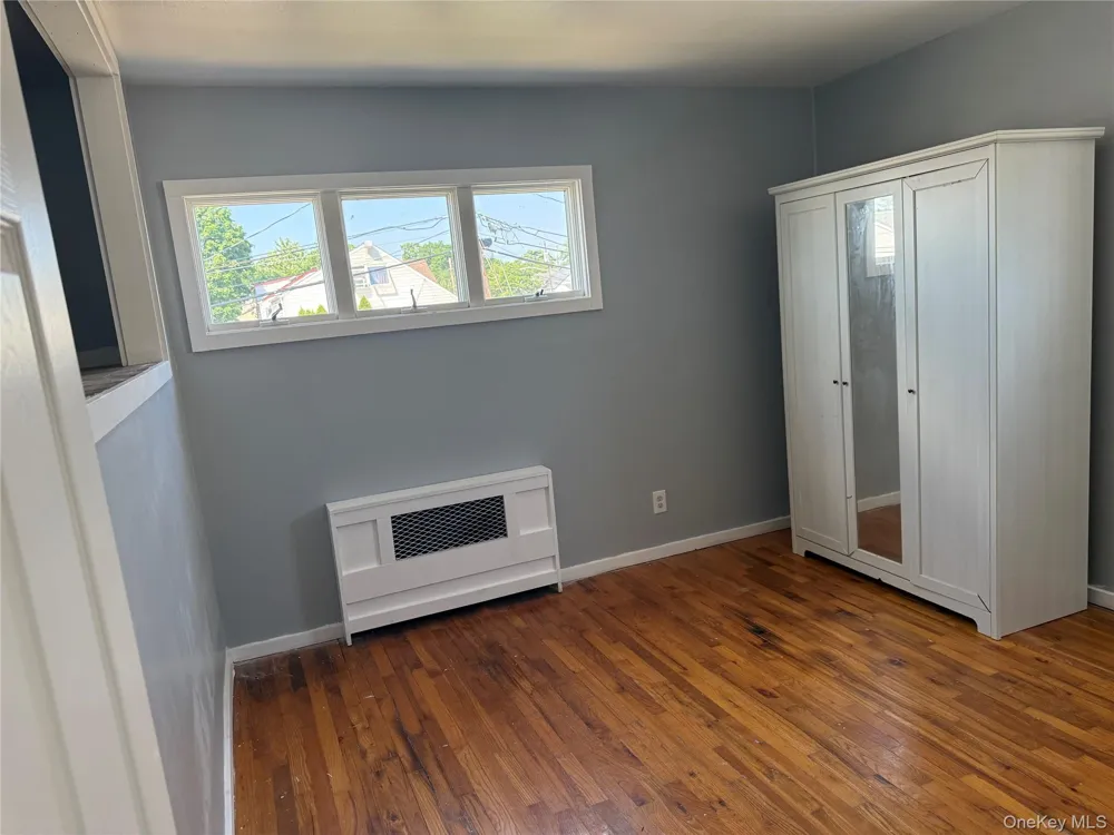 49 Noble Street North Babylon, NY 11703