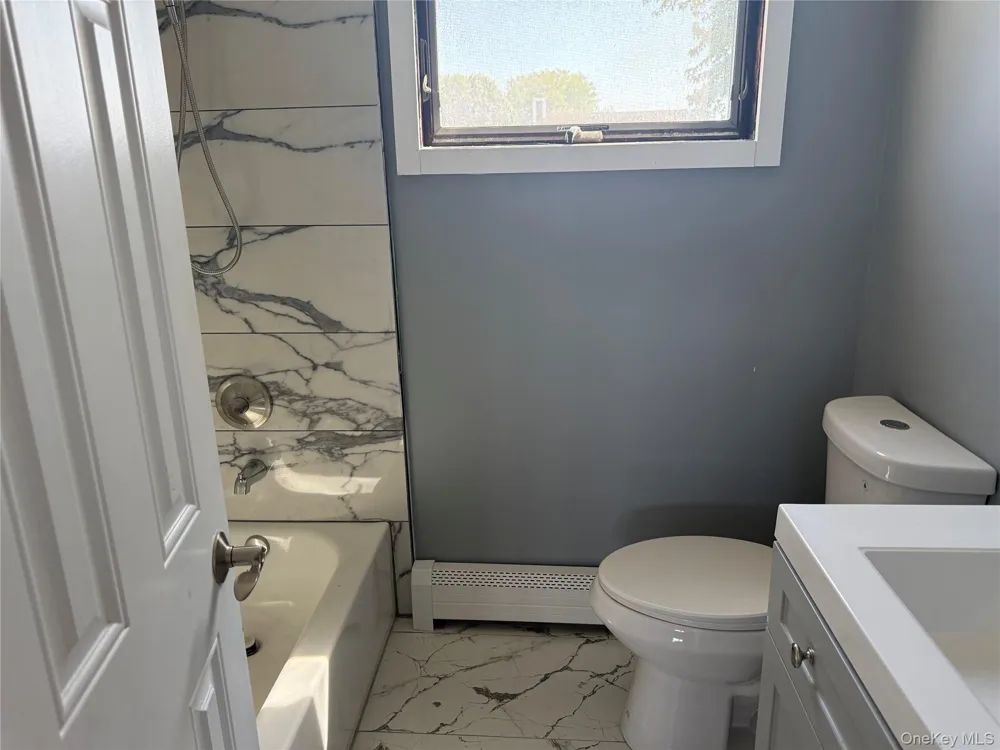 49 Noble Street North Babylon, NY 11703