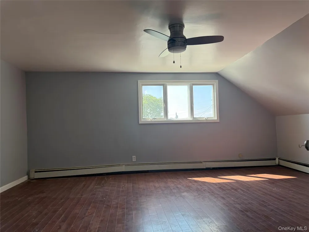 49 Noble Street North Babylon, NY 11703