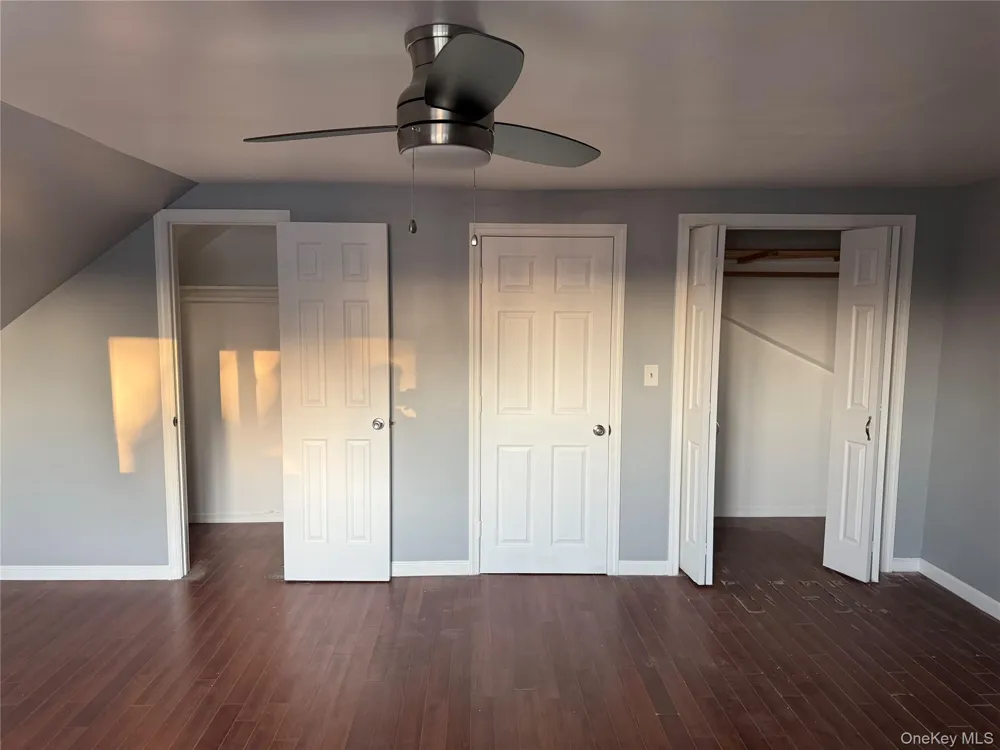 49 Noble Street North Babylon, NY 11703