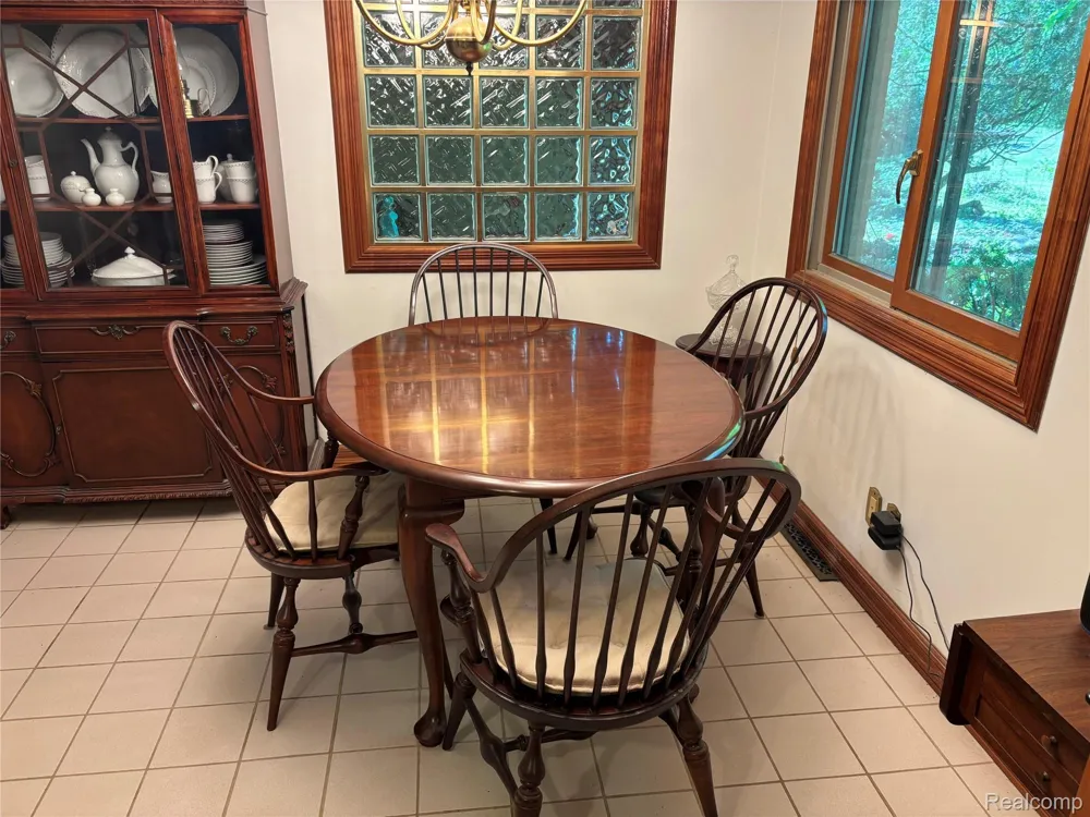709 E Michigan Avenue E Au Gres City, MI 48703