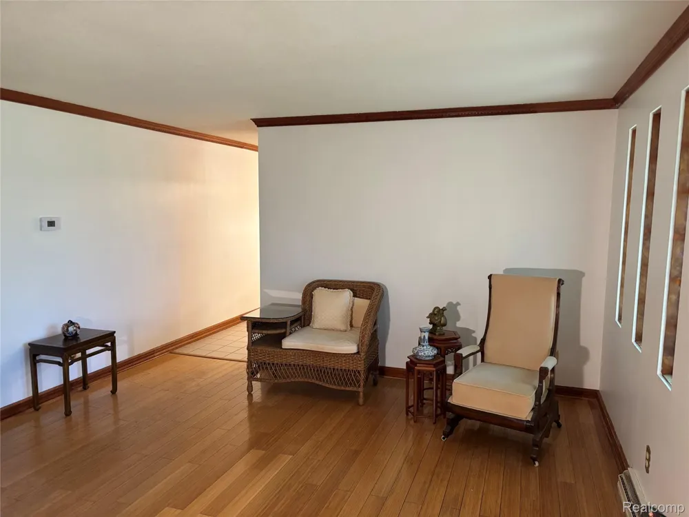 709 E Michigan Avenue E Au Gres City, MI 48703