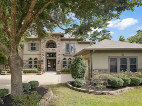 1303 Blantyre Way