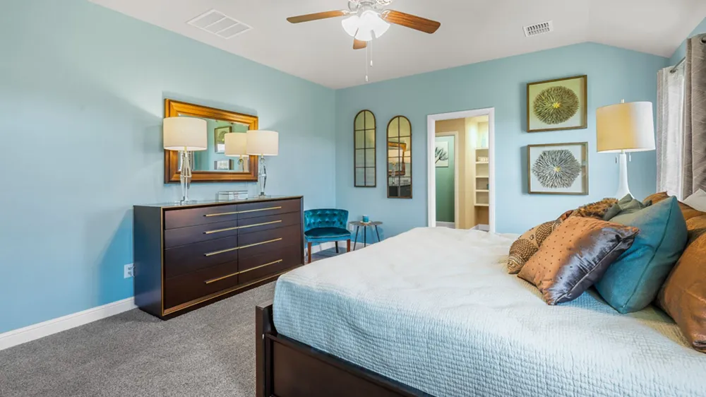 1453 CANTERBURY TRAIL DeSoto, TX 75115