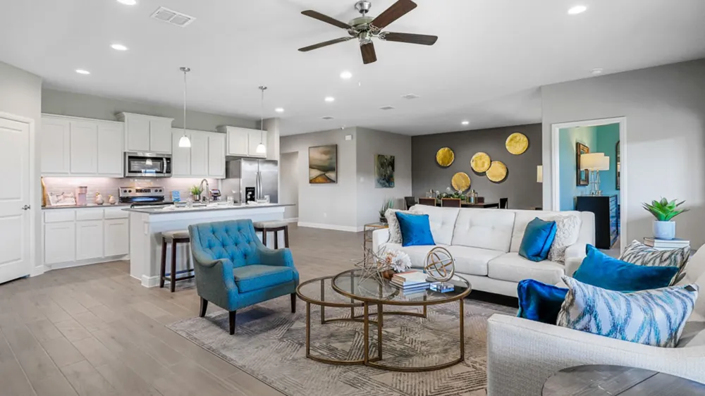 1453 CANTERBURY TRAIL DeSoto, TX 75115