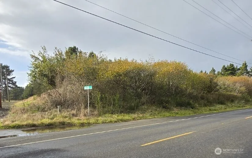 4721 State Route 105 S Grayland, WA 98547