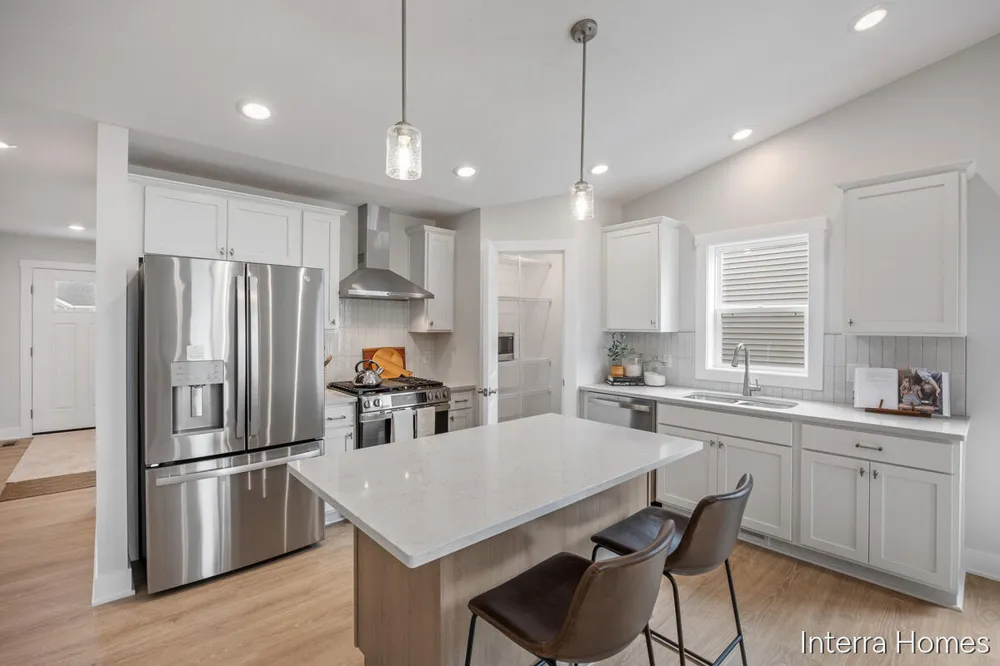980 Scioto Drive NW #4 Comstock Park, MI 49321