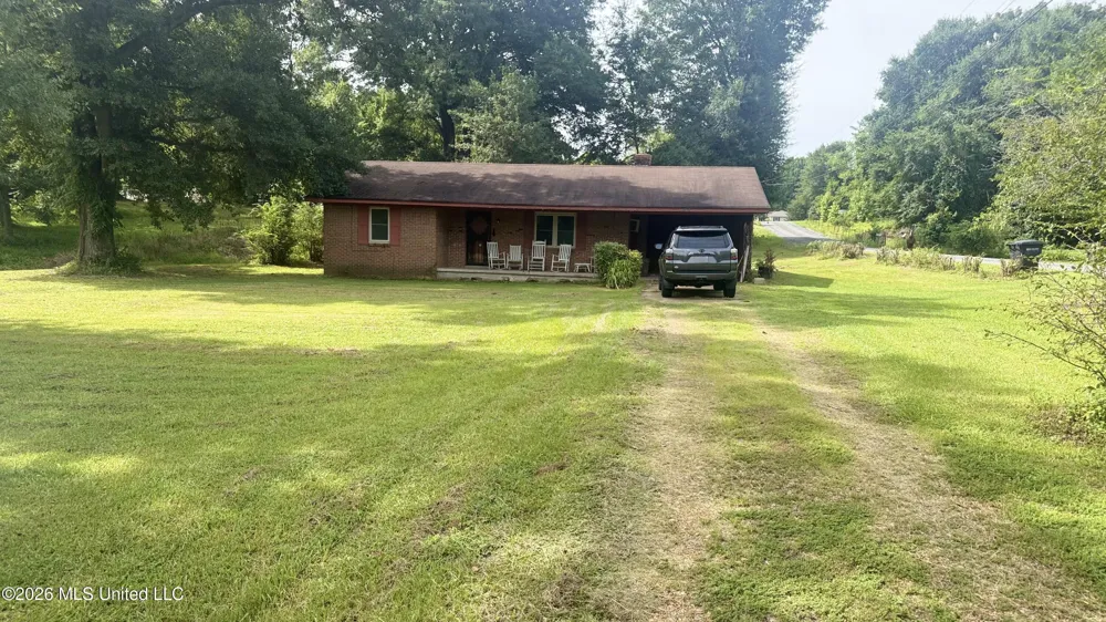 1513 L R L ROAD Senatobia, MS 38668